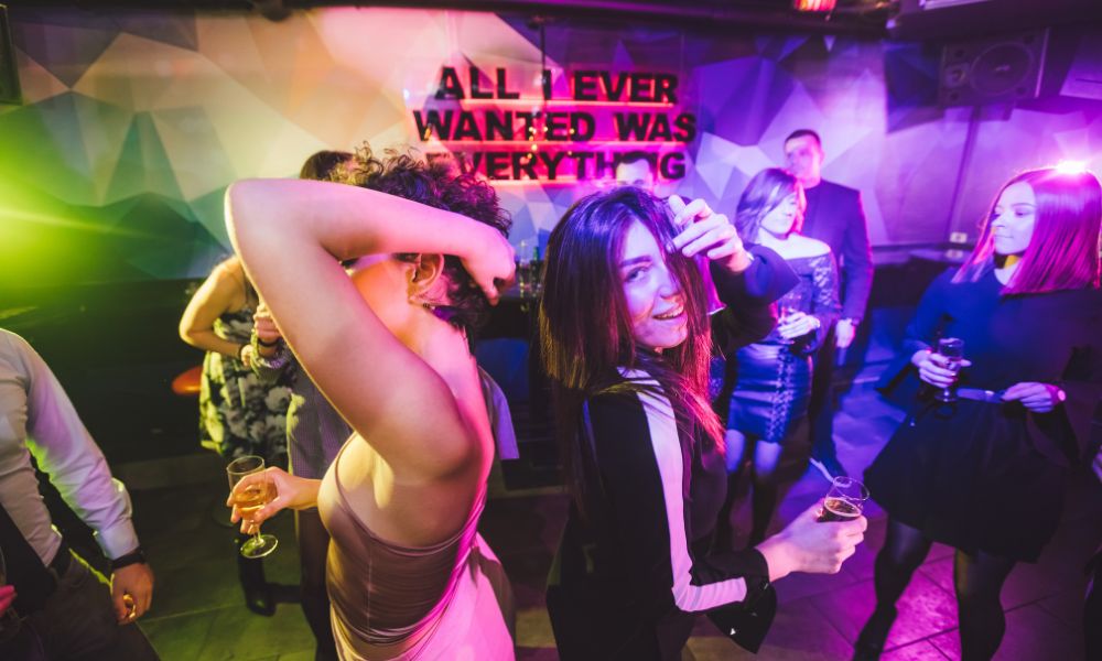 תמונה של מיקונוס יוון חיי לילה